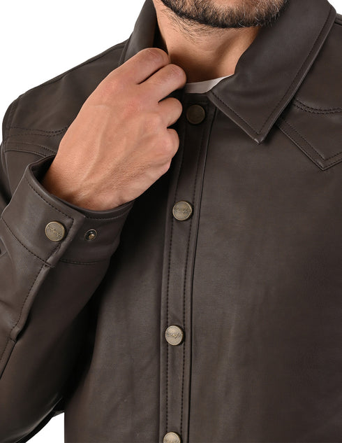 WRANGLER Camisola de Piel Sintética para Caballero en color cafè.